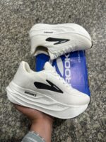 Sports Shoes